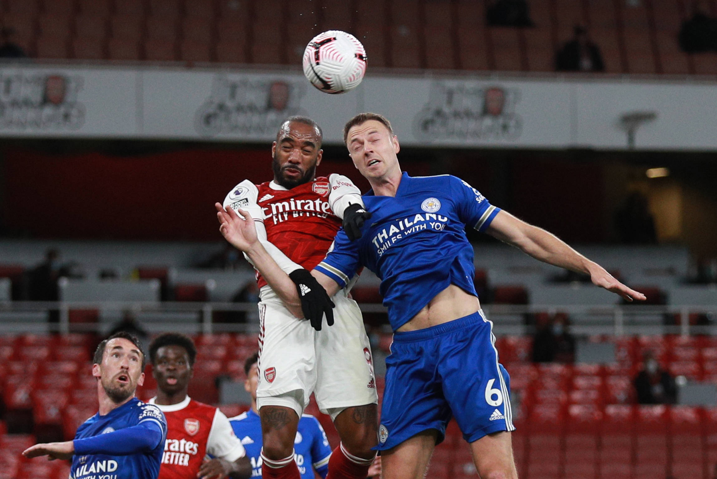 随着冲突的 随着冲突的